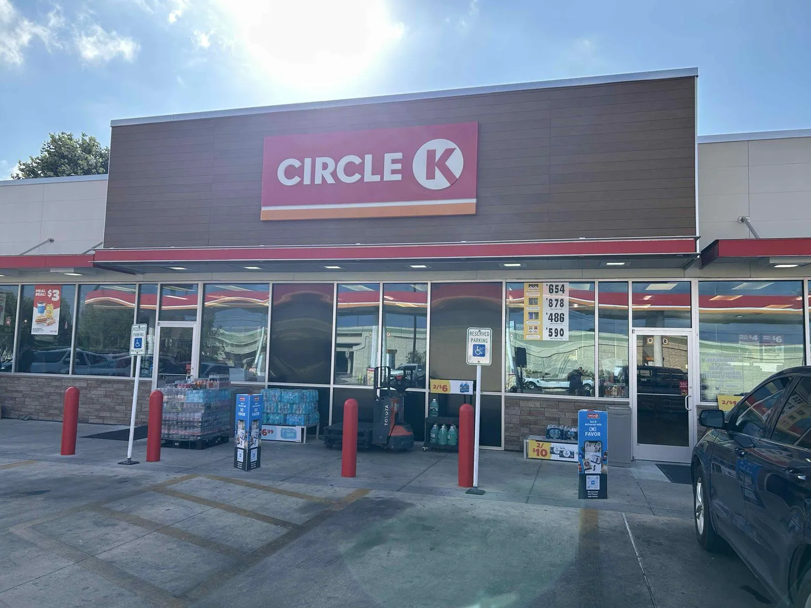 Circle K forecourt